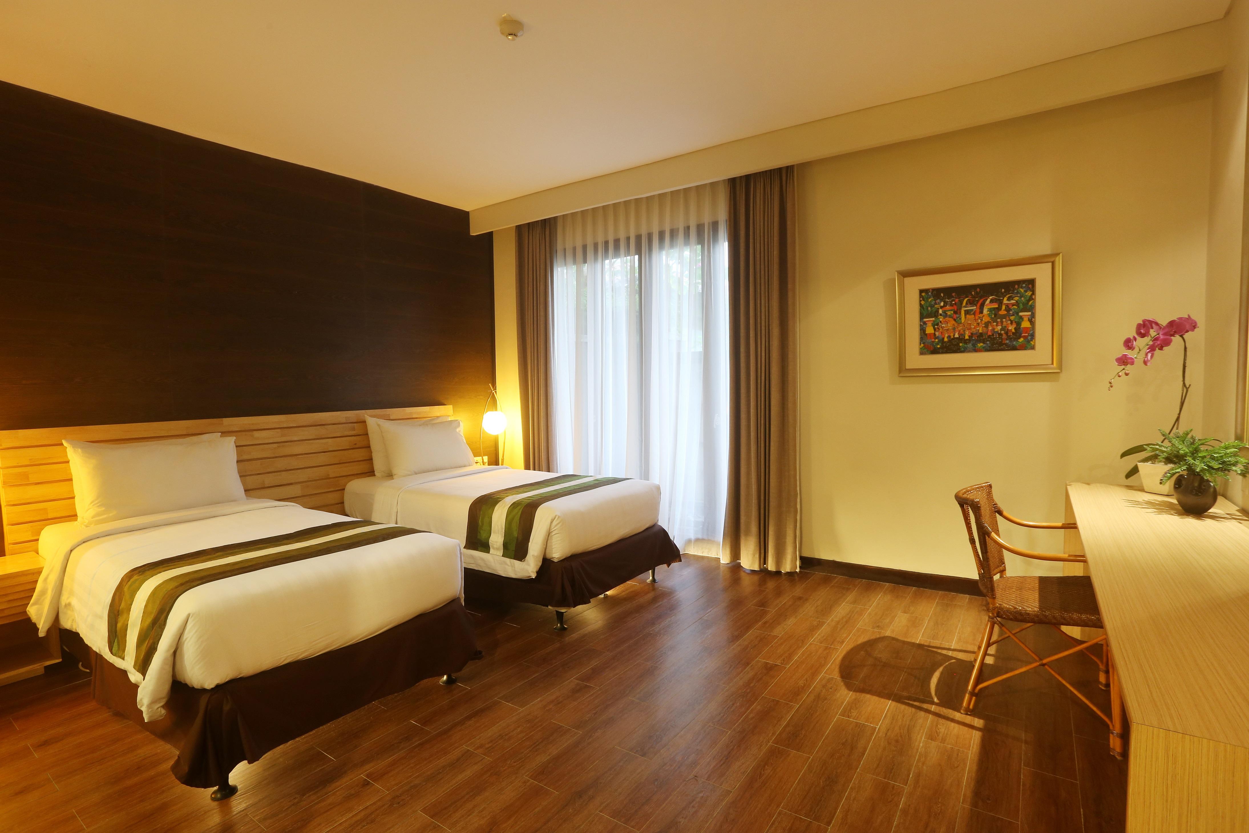 Hotel Grand Whiz Bali 4*