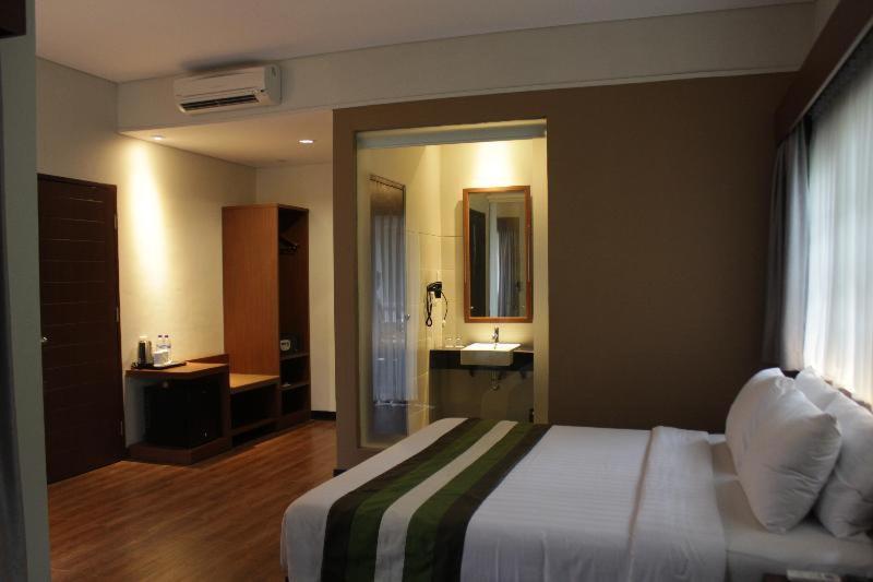 Grand Whiz Bali 4* Nusa Dua (Bali)