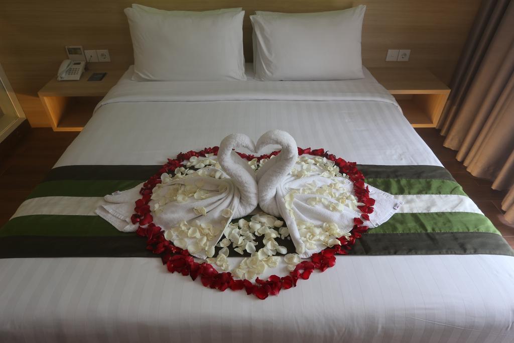 Hotel Grand Whiz Bali 4*