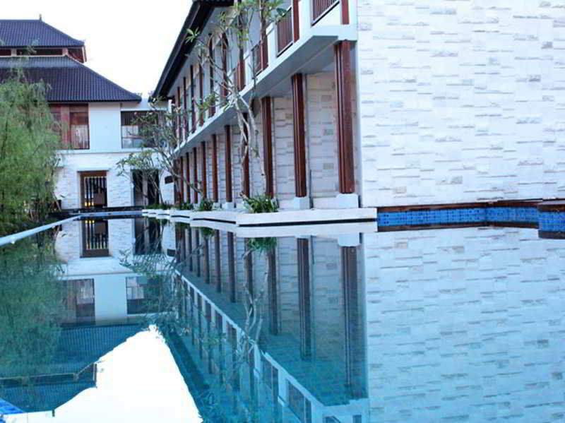 Grand Whiz Bali 4*
