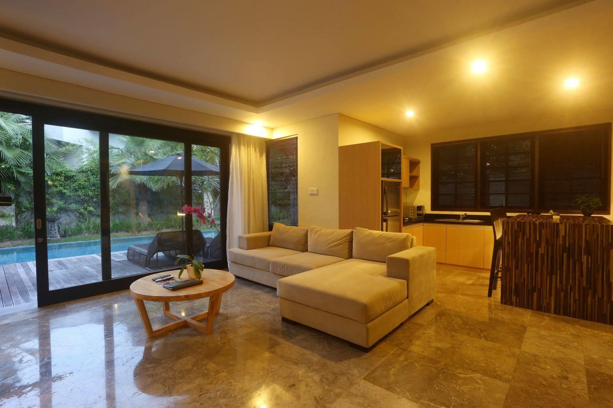 Grand Whiz Bali Hotel