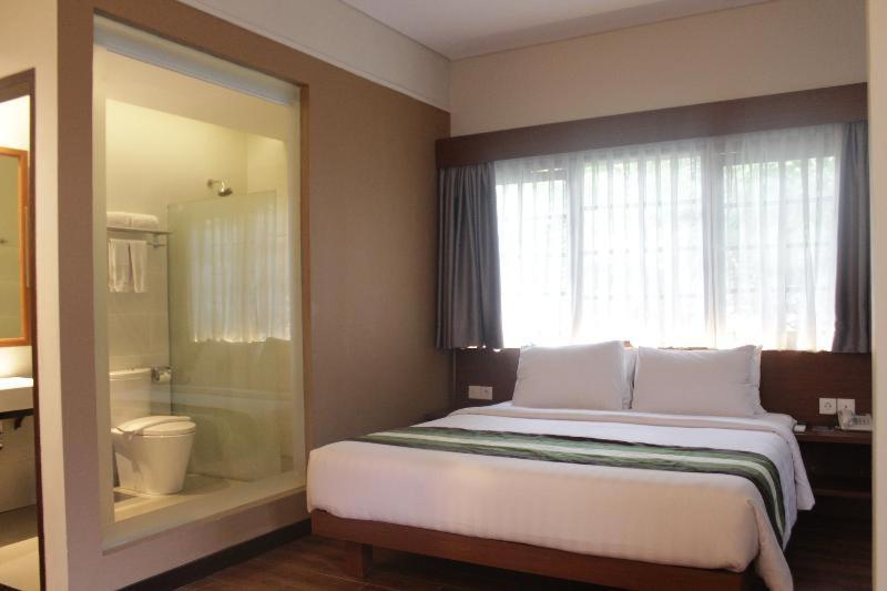 Grand Whiz Bali Hotel 4*