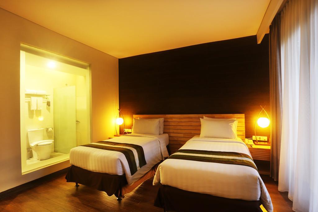Grand Whiz Bali Hotel 4*