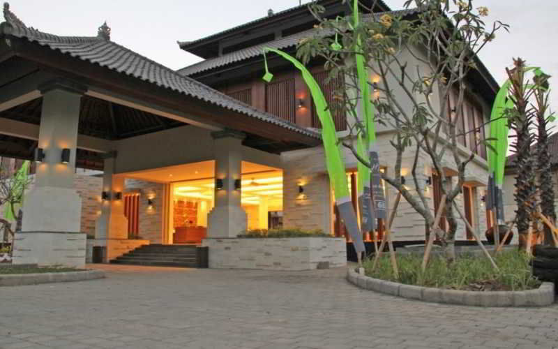 Grand Whiz Bali 4*