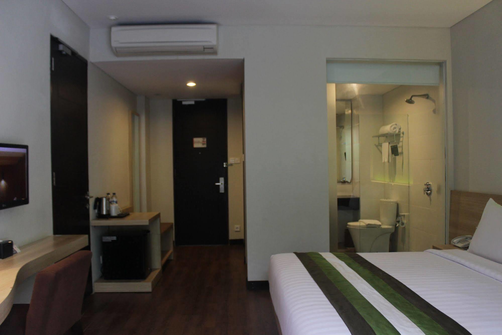 Grand Whiz Bali 4*