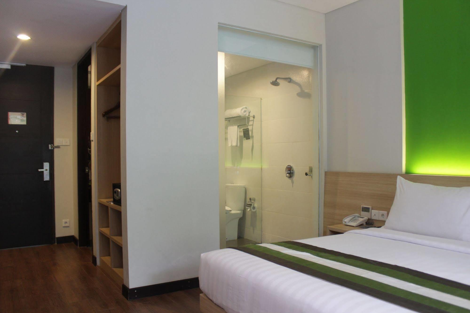 Grand Whiz Bali 4*